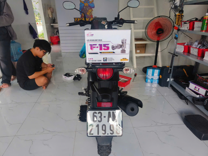Độ đèn nâng cấp ánh sáng Bi Led Mini Titan Moto F15 xe PG1